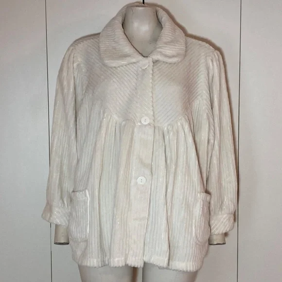 Collections Etc Women's Soft Fleece Button Front Bed Jacket pockets XXLarge - Picture 2 of 7